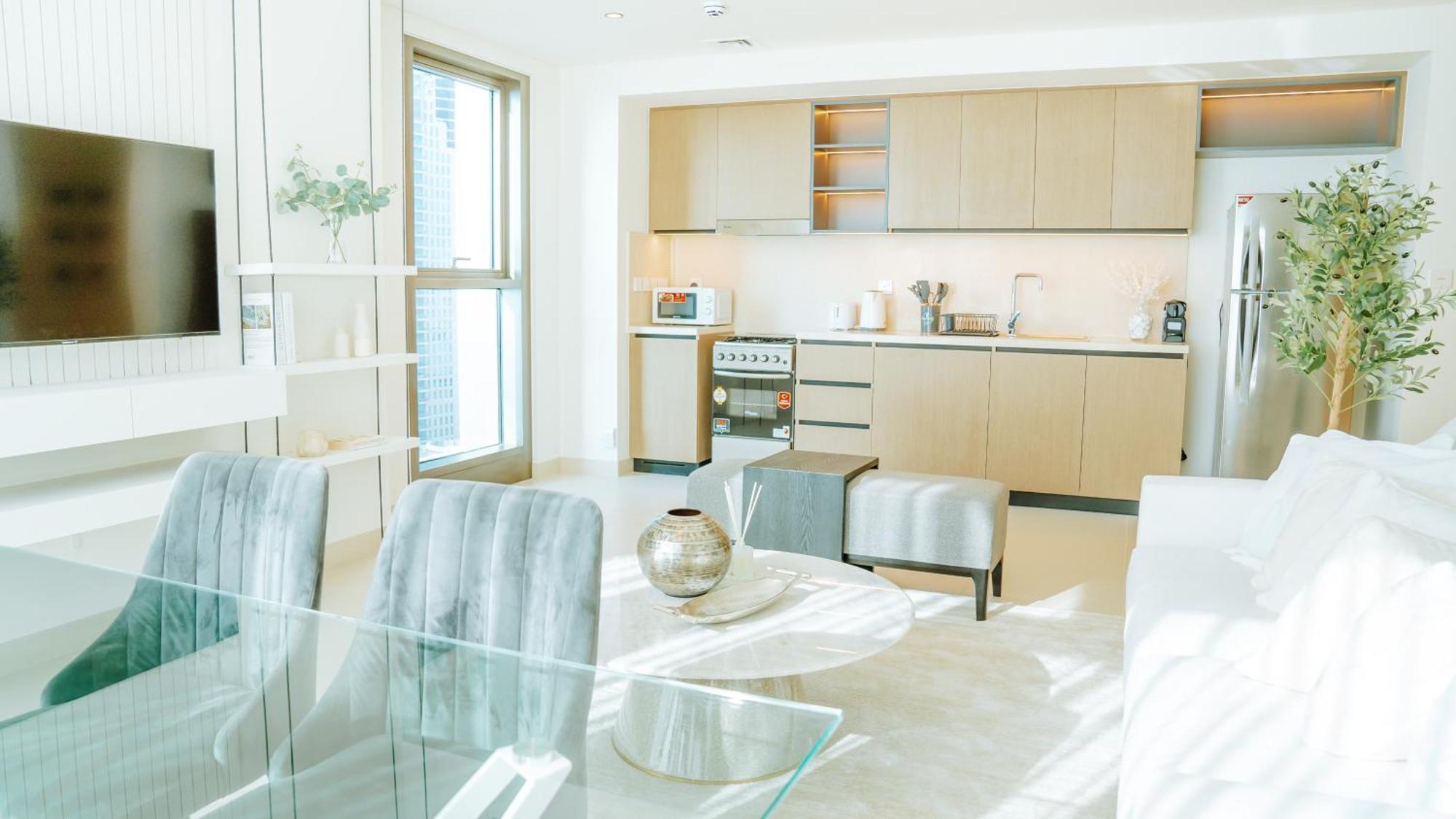 Modern 2br Near Mall & Burj Khalif Ferienhaus Dubai